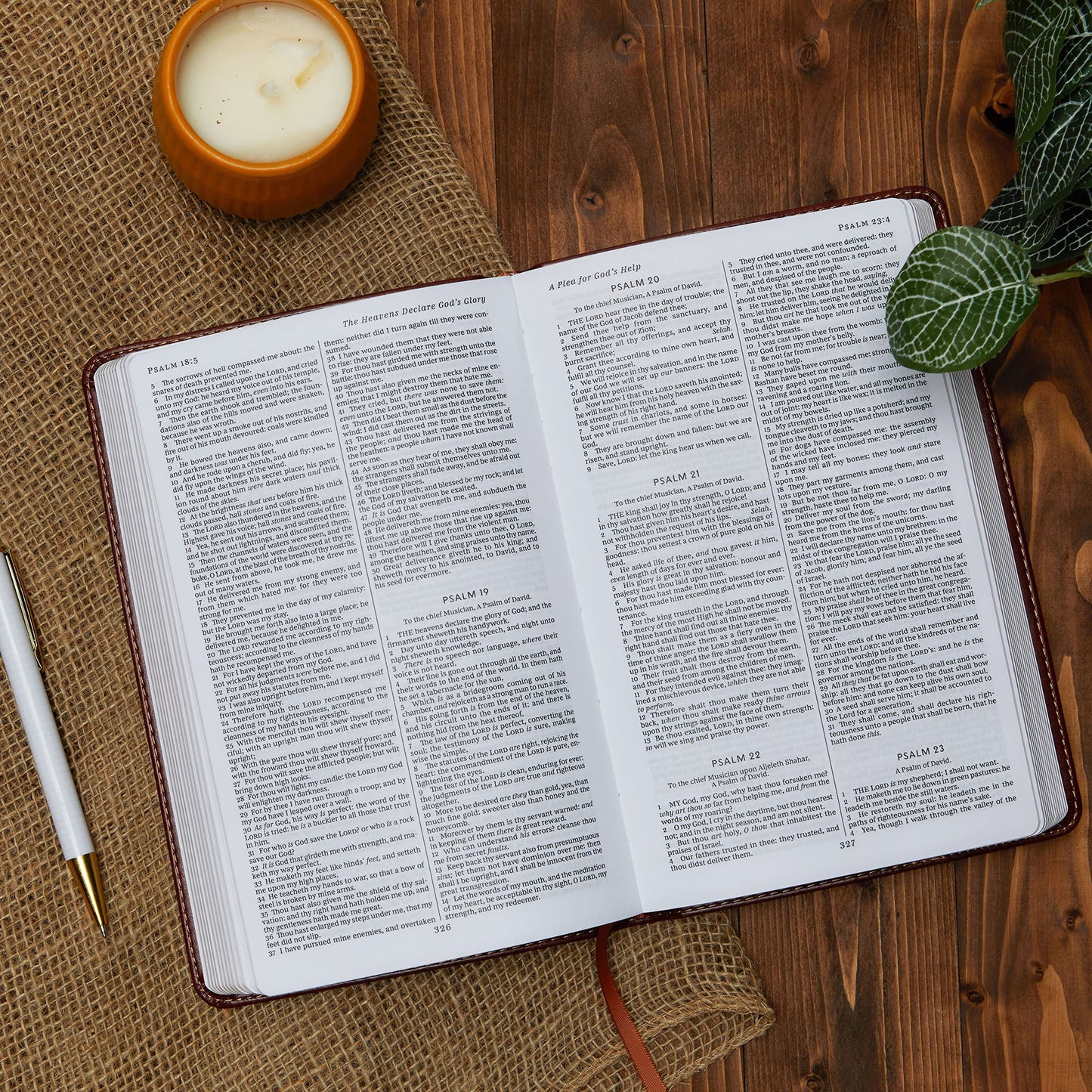 KJV Holy Bible - Elegantly Bound Black Leather-Look Edition, Red Letter Comfort Print, Perfect Gift for Any Occasion