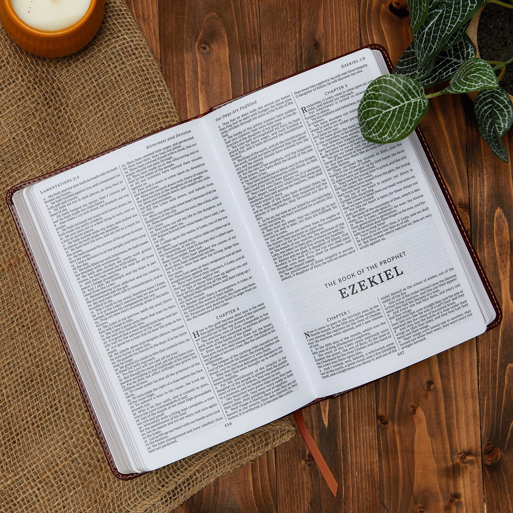 KJV Holy Bible - Elegantly Bound Black Leather-Look Edition, Red Letter Comfort Print, Perfect Gift for Any Occasion