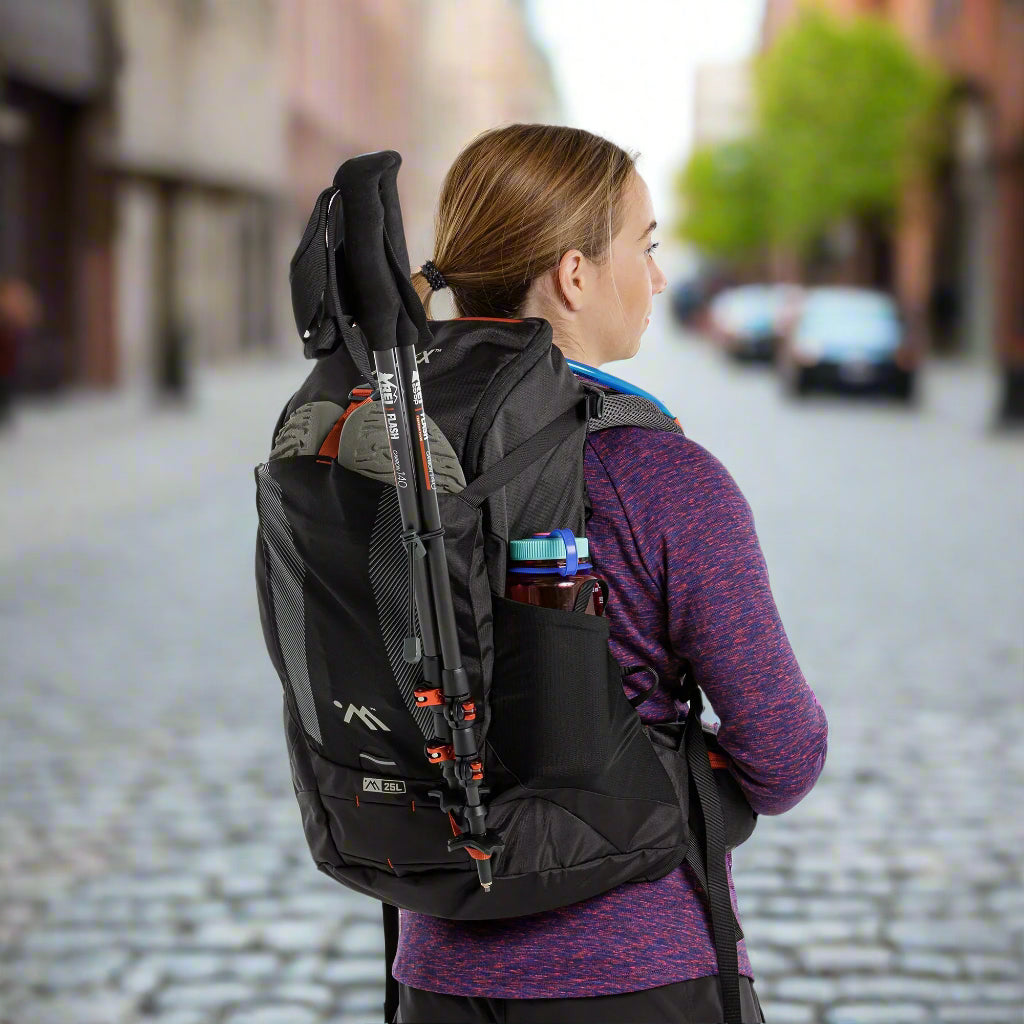 AMPEX Cahill 25L Lightweight Hiking Backpack in black, featuring a compact 25L capacity, hydration bladder compatibility, and adjustable straps for comfort. Includes a ventilated mesh back panel, perfect for hiking, nature walks, and outdoor adventures.