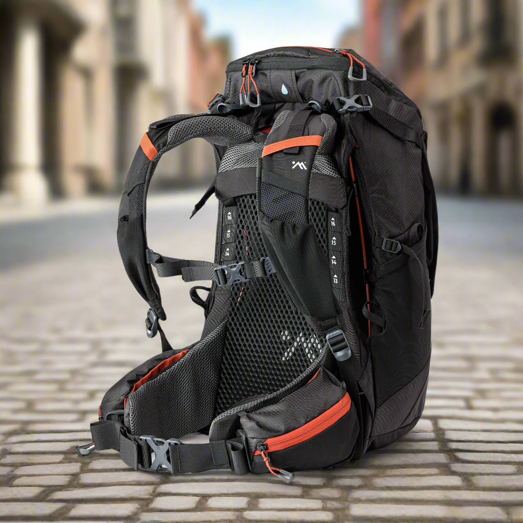 AMPEX Cahill 25L Lightweight Hiking Backpack in black, featuring a compact 25L capacity, hydration bladder compatibility, and adjustable straps for comfort. Includes a ventilated mesh back panel, perfect for hiking, nature walks, and outdoor adventures.